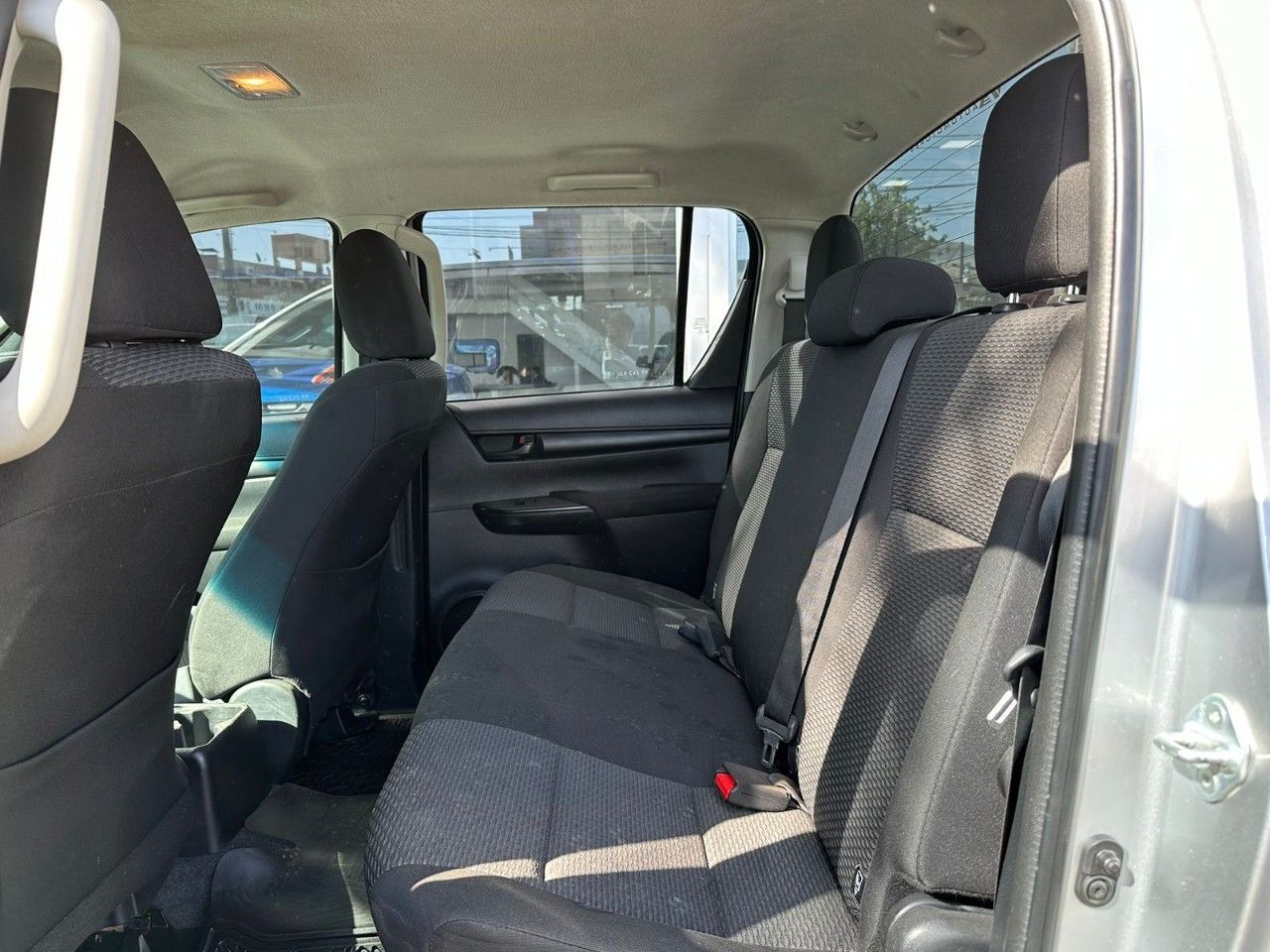 Toyota Hilux Usada en San Juan, deRuedas