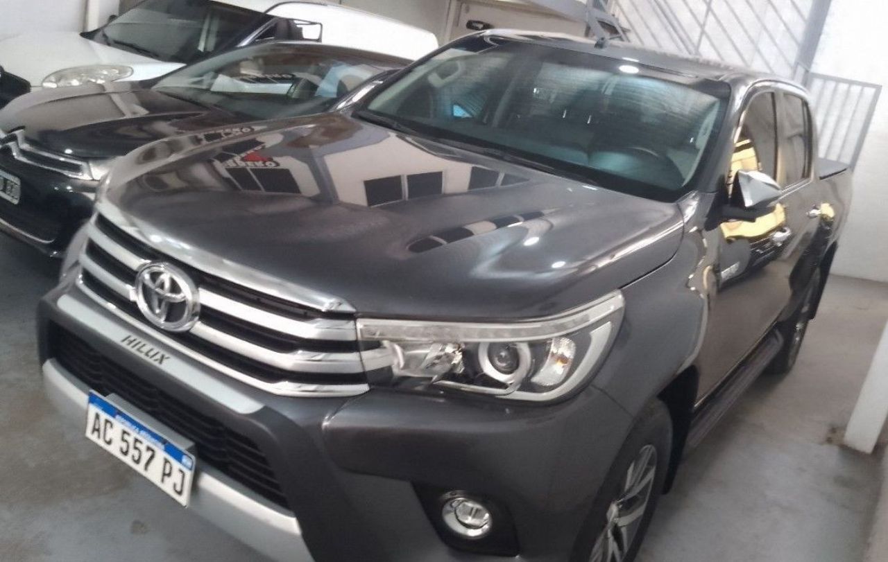 Toyota Hilux Usada en Mendoza, deRuedas