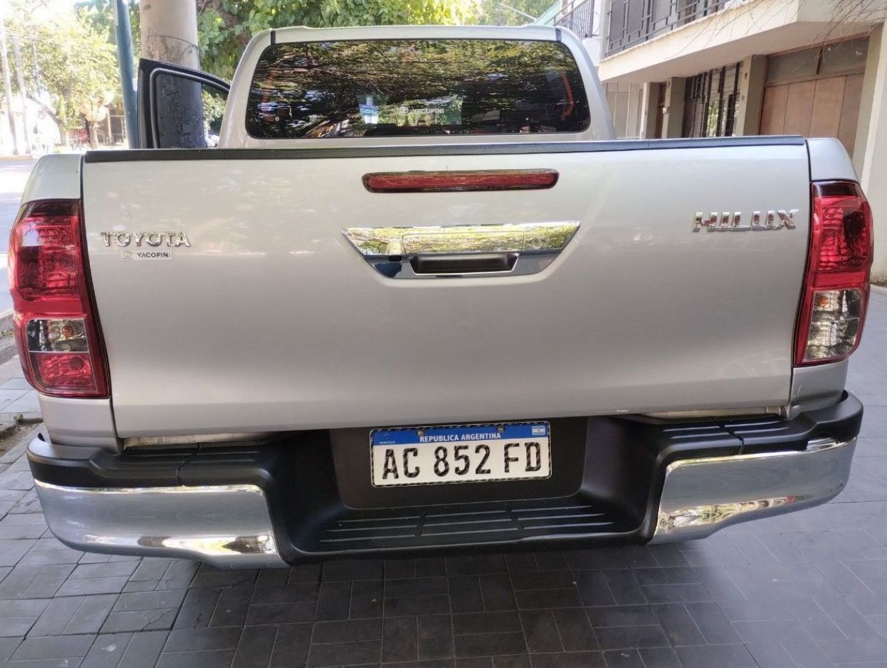 Toyota Hilux Usada en Mendoza, deRuedas