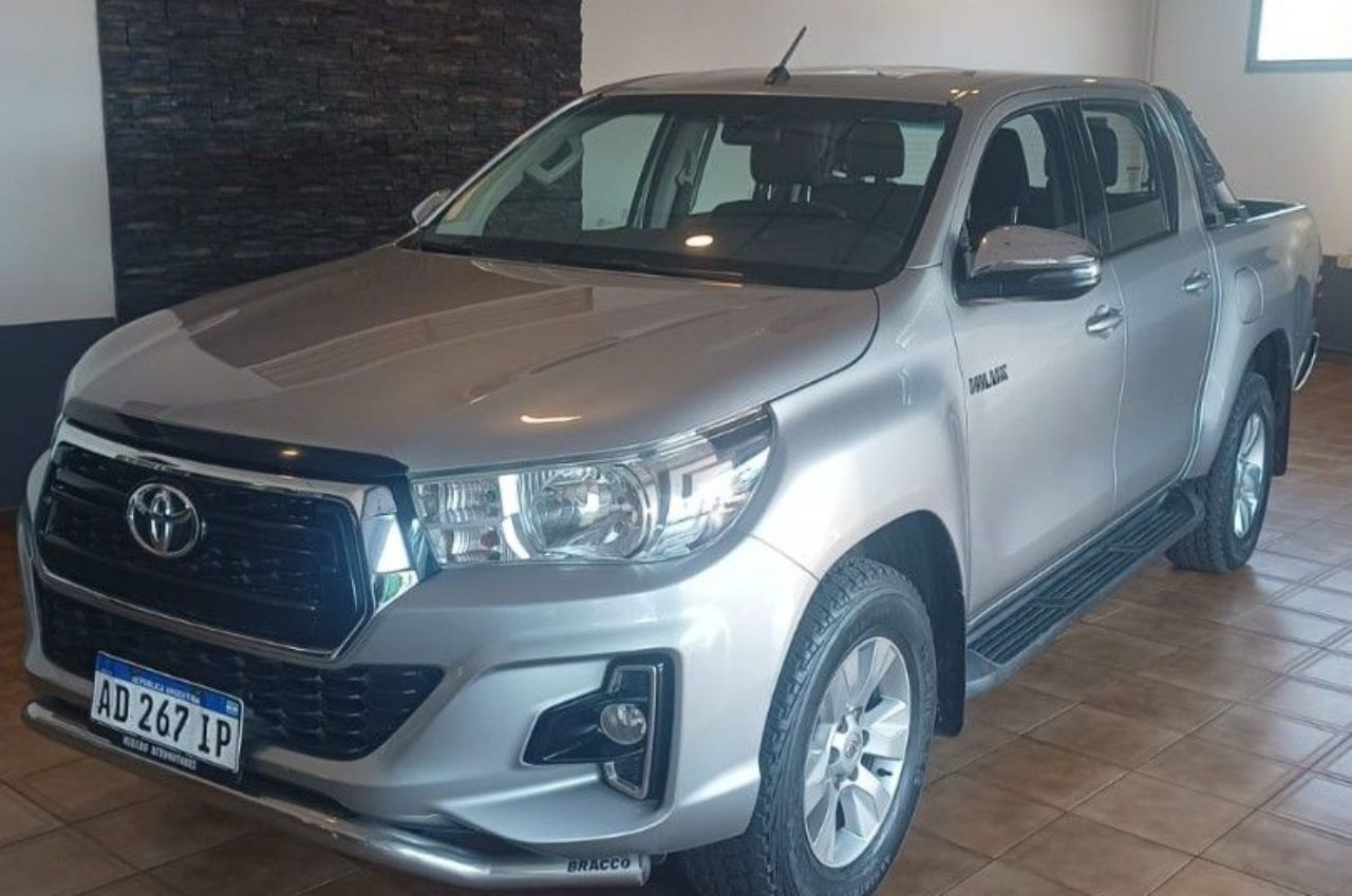 Toyota Hilux Usada en Mendoza, deRuedas