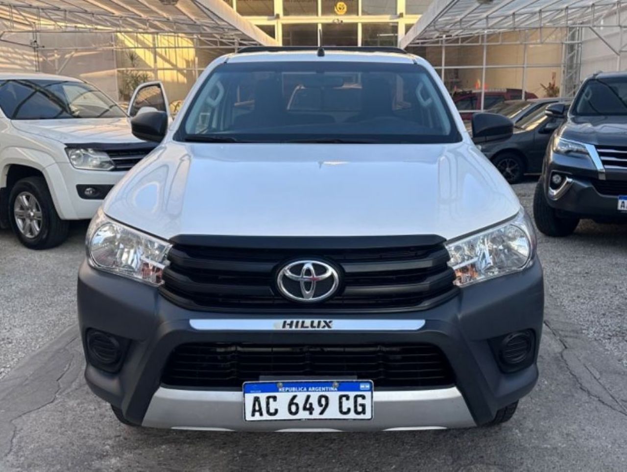 Toyota Hilux Usada en San Luis, deRuedas