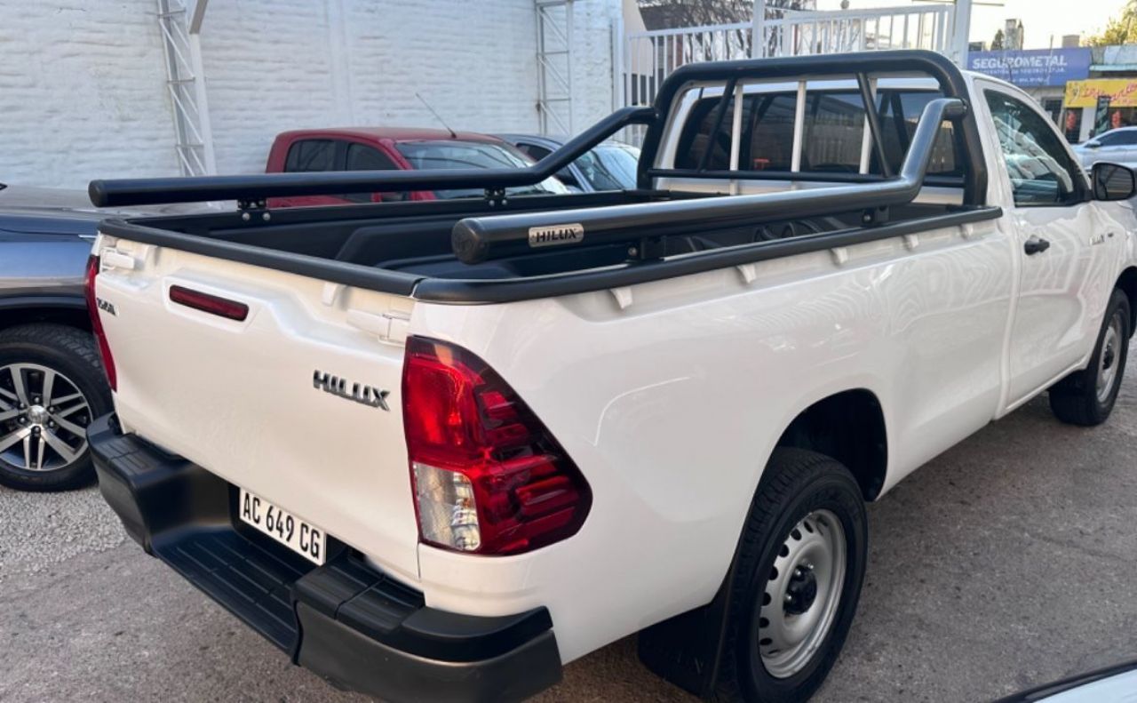 Toyota Hilux Usada en San Luis, deRuedas