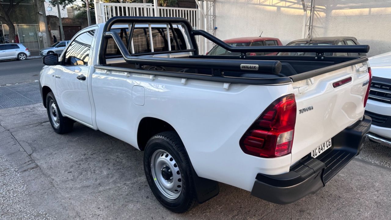Toyota Hilux Usada en San Luis, deRuedas