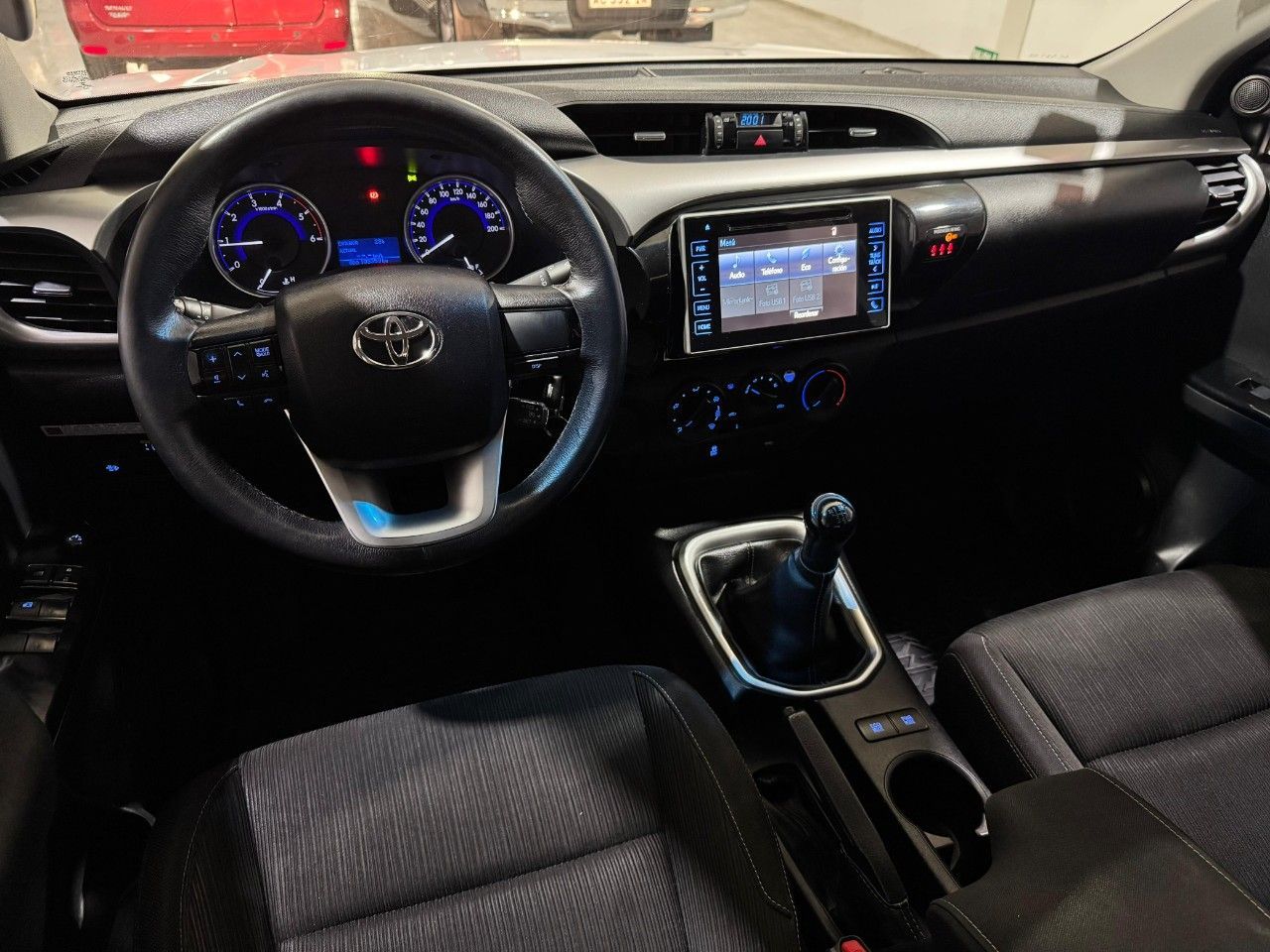 Toyota Hilux Usada en San Juan, deRuedas