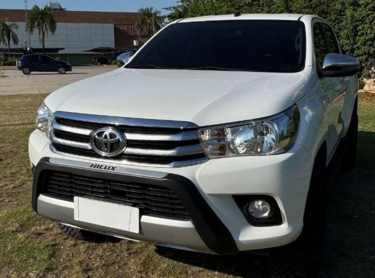 Toyota Hilux Usada Financiado en Córdoba, deRuedas
