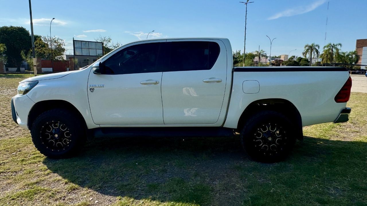 Toyota Hilux Usada Financiado en Córdoba, deRuedas