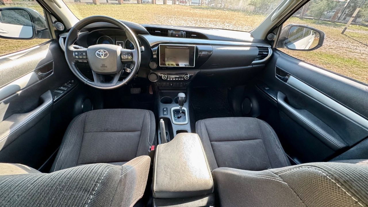 Toyota Hilux Usada Financiado en Córdoba, deRuedas
