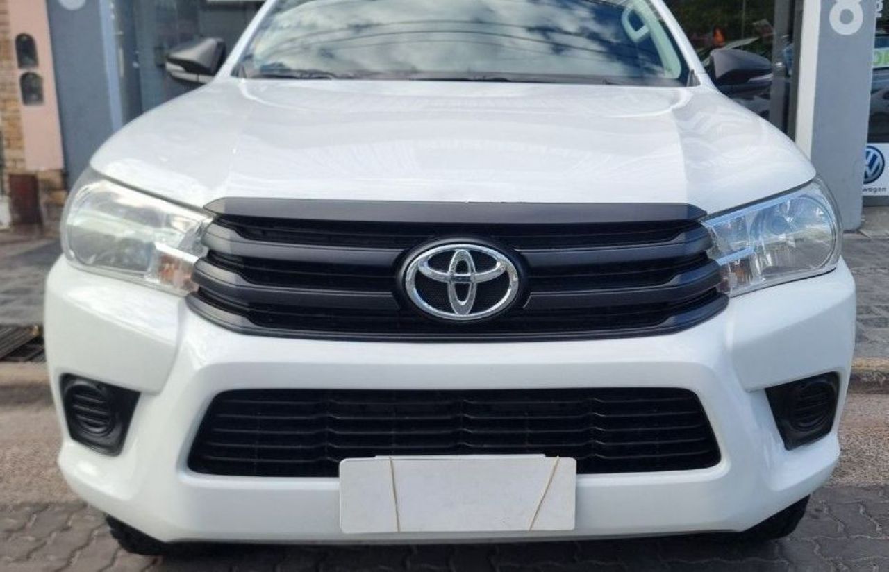Toyota Hilux Usada Financiado en Mendoza, deRuedas