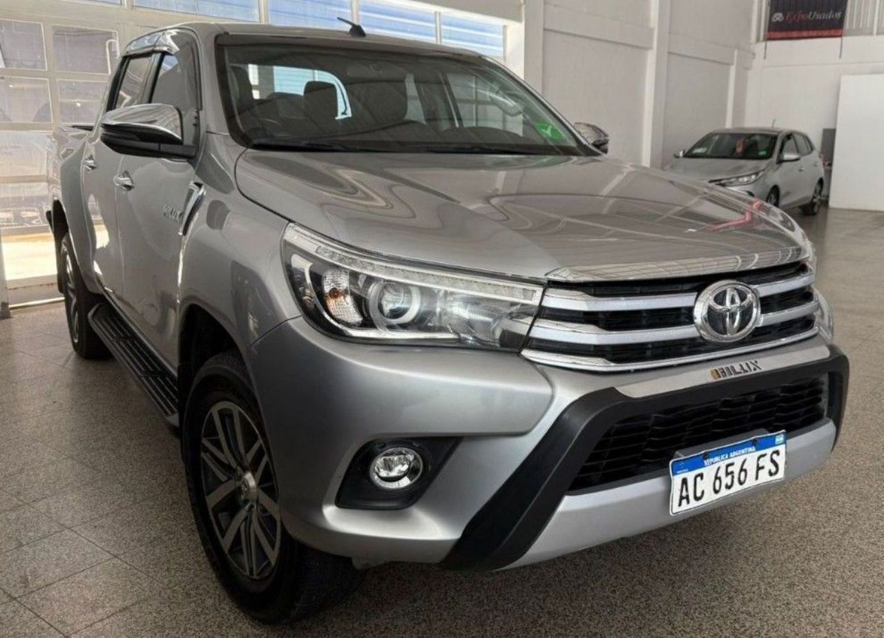 Toyota Hilux Usada en San Luis, deRuedas