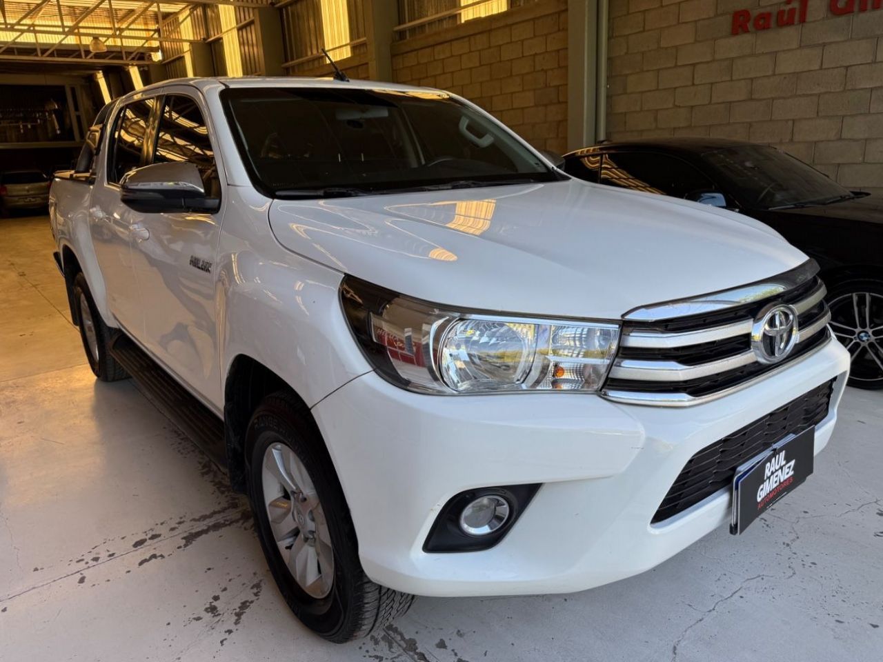 Toyota Hilux Usada Financiado en Mendoza, deRuedas