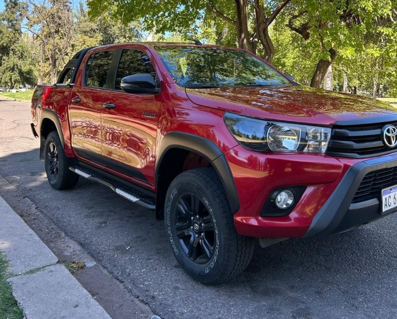 Toyota Hilux Usada Financiado en Mendoza, deRuedas