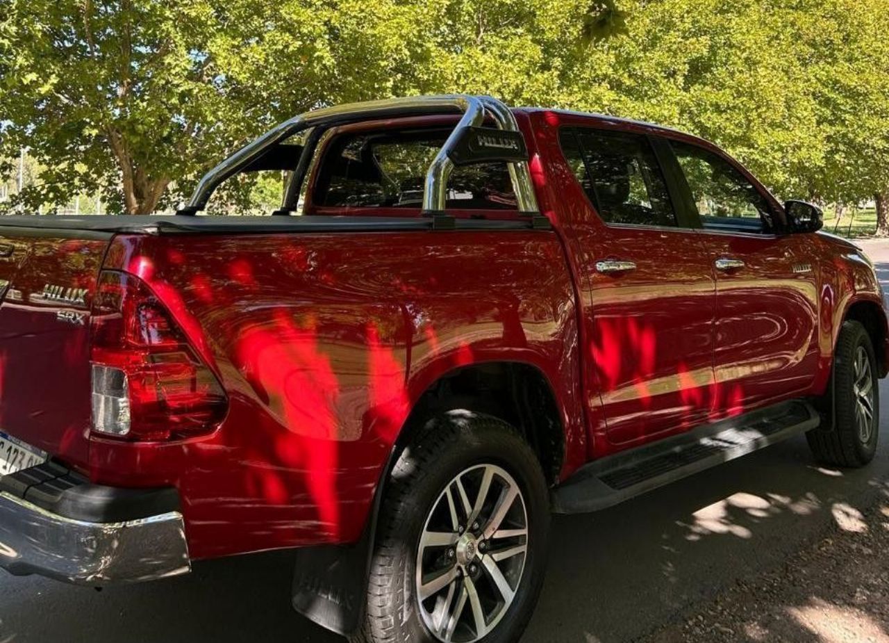 Toyota Hilux Usada Financiado en Mendoza, deRuedas