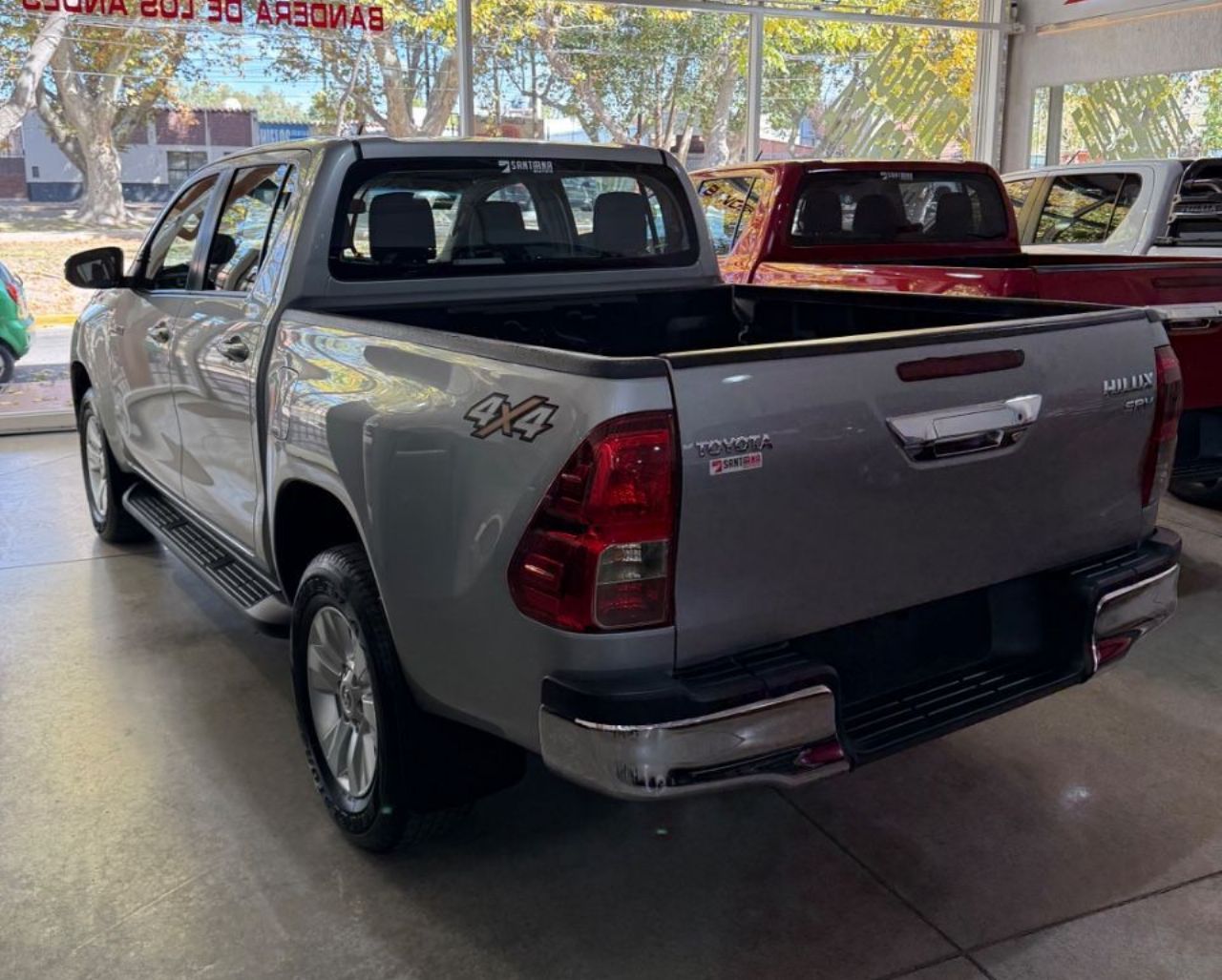 Toyota Hilux Usada Financiado en Mendoza, deRuedas