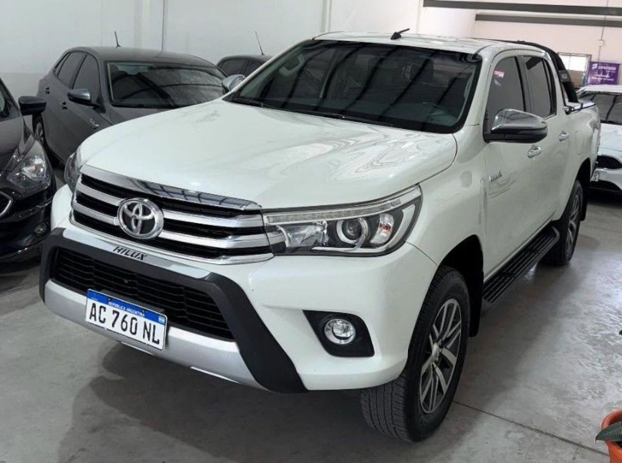Toyota Hilux Usada en San Luis, deRuedas