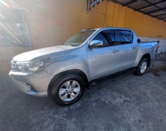Toyota Hilux Usada en Córdoba Financiado