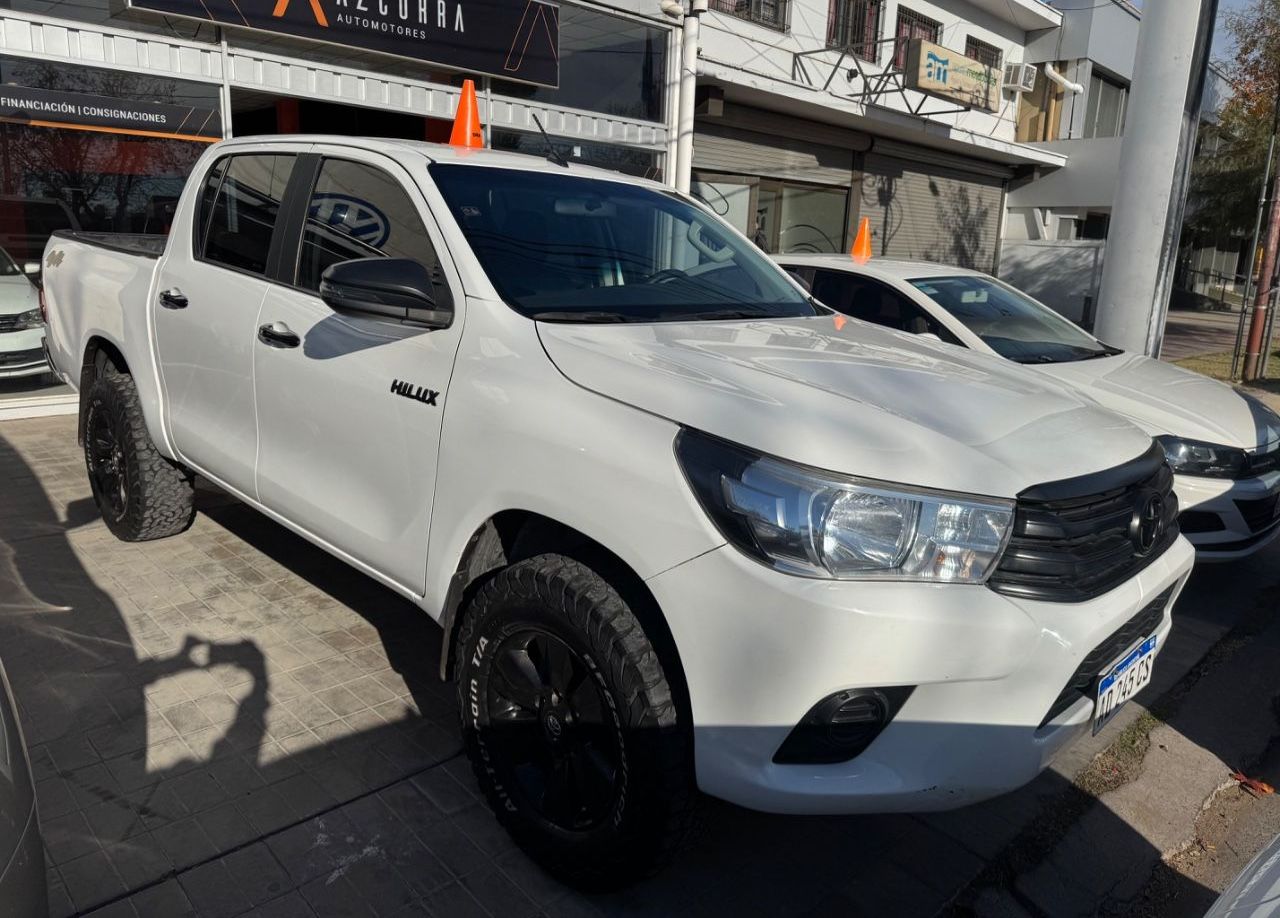 Toyota Hilux Usada Financiado en Mendoza, deRuedas