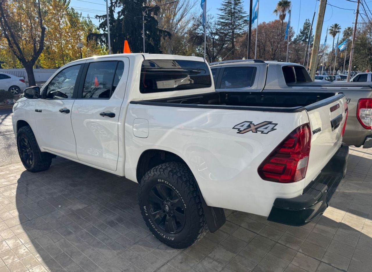 Toyota Hilux Usada Financiado en Mendoza, deRuedas