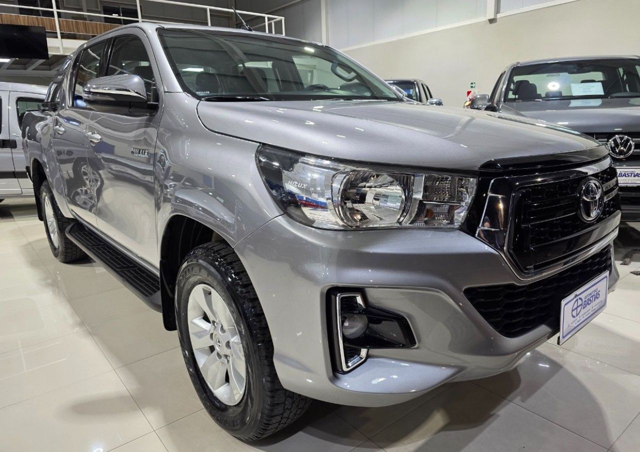 Toyota Hilux Usada Financiado en Mendoza, deRuedas