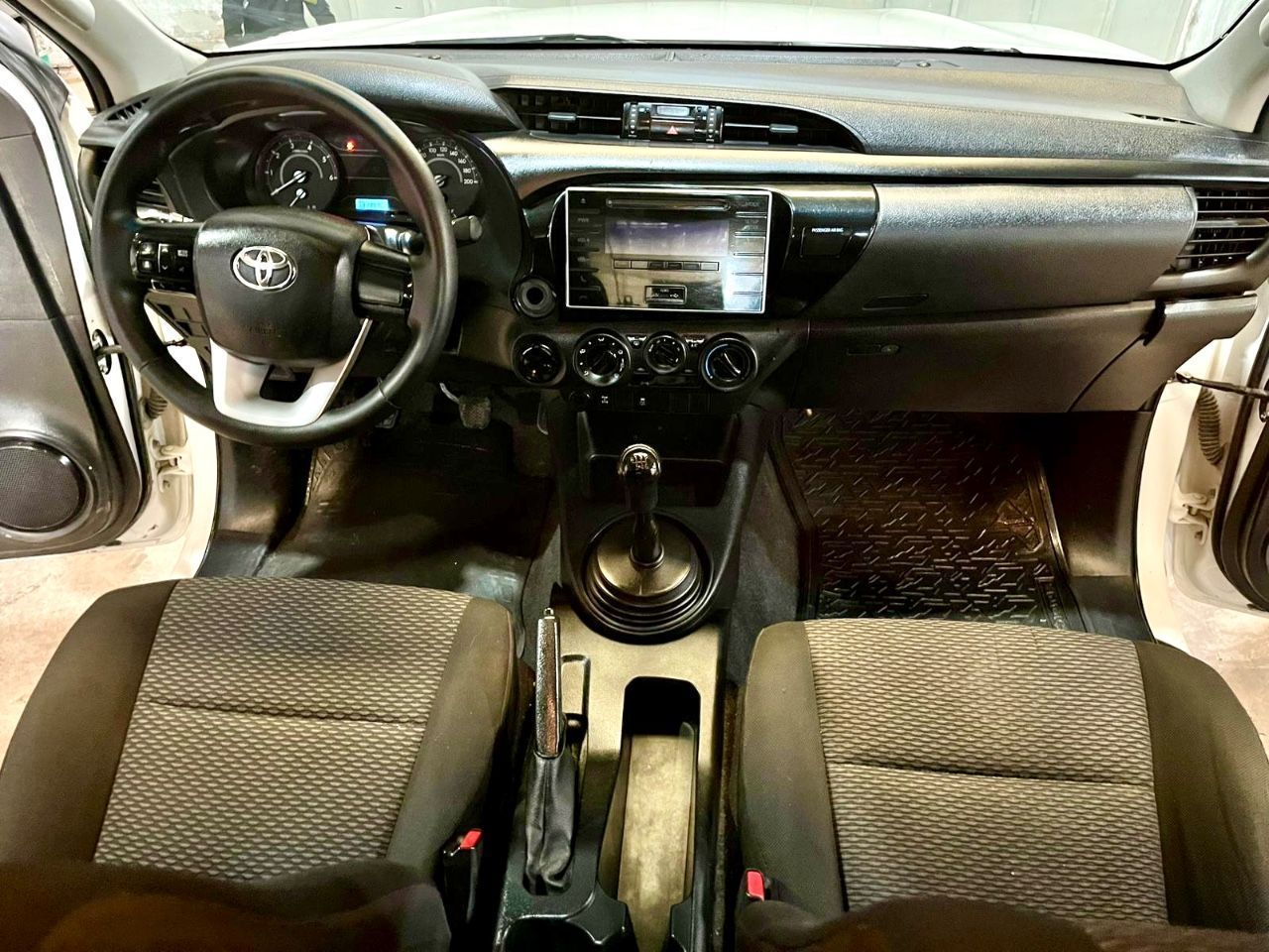 Toyota Hilux Usada Financiado en Mendoza, deRuedas