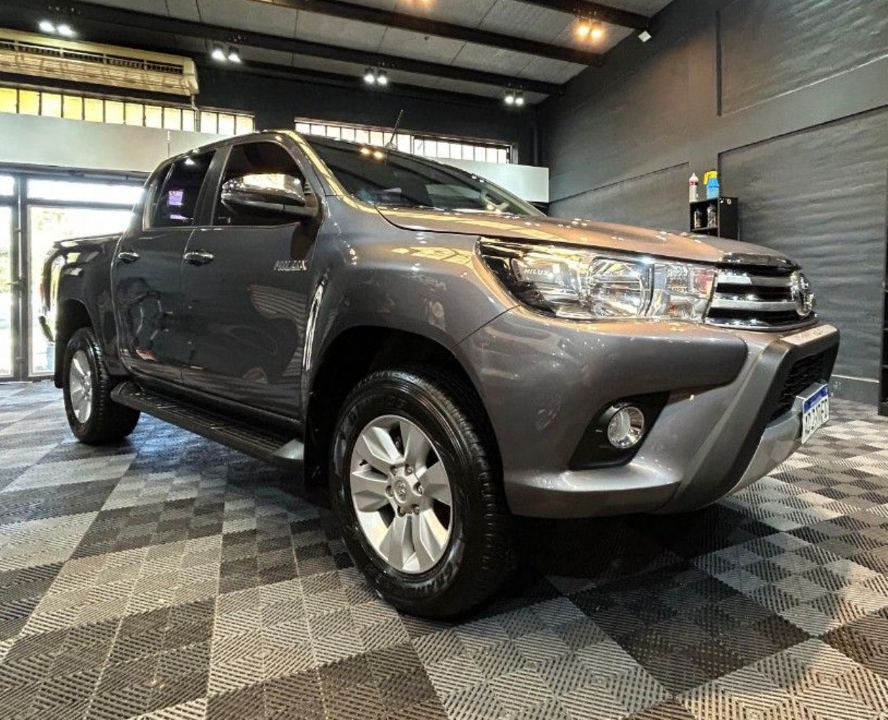 Toyota Hilux Usada Financiado en Mendoza, deRuedas