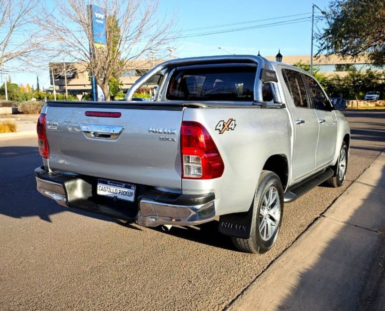 Toyota Hilux Usada Financiado en Mendoza, deRuedas