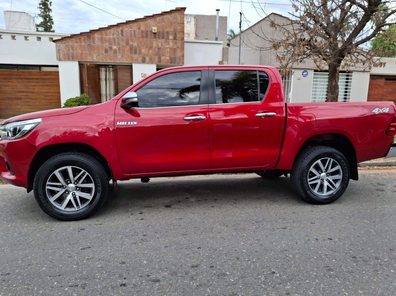 Toyota Hilux Usada Financiado en Córdoba, deRuedas