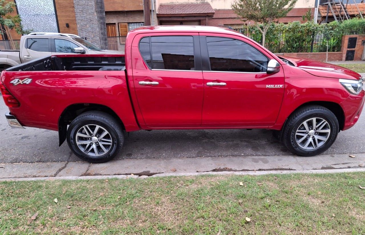 Toyota Hilux Usada Financiado en Córdoba, deRuedas