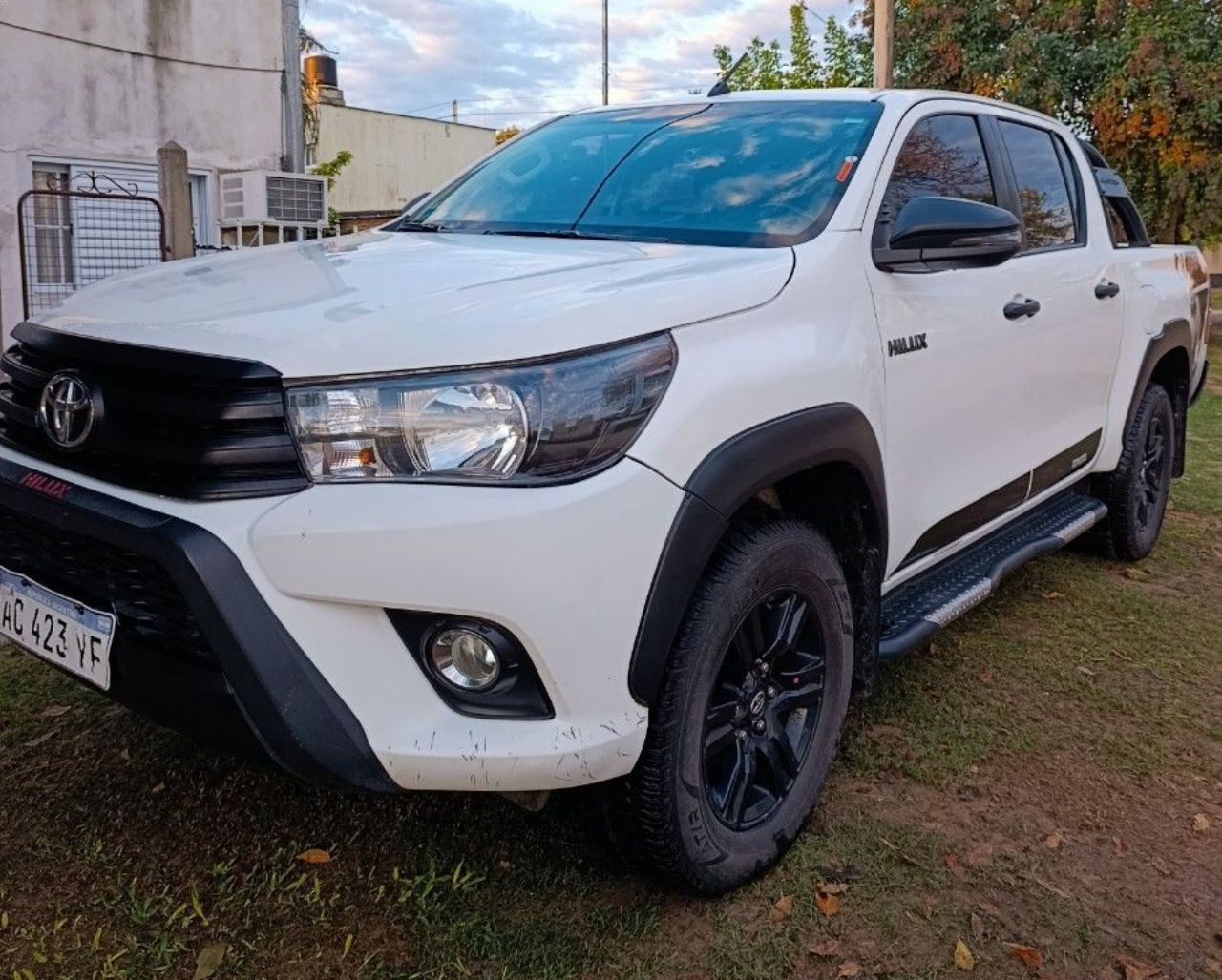 Toyota Hilux Usada en Santa Fe, deRuedas