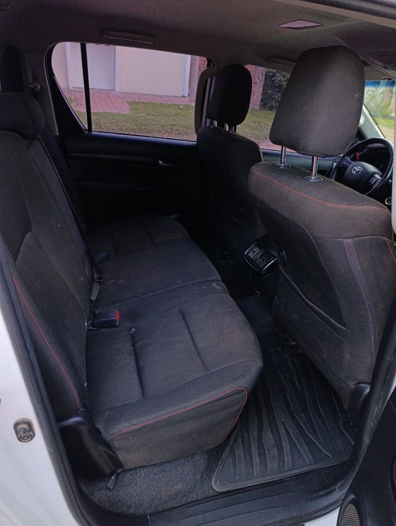 Toyota Hilux Usada en Santa Fe, deRuedas