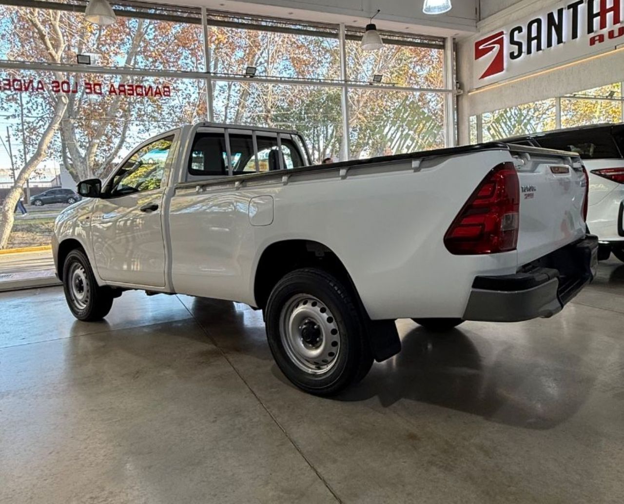 Toyota Hilux Usada Financiado en Mendoza, deRuedas