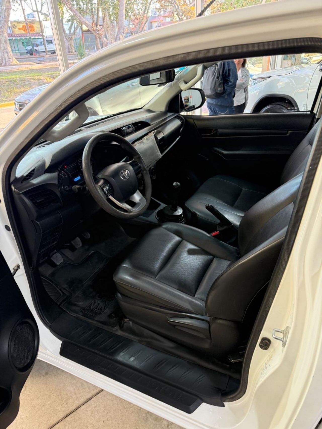 Toyota Hilux Usada Financiado en Mendoza, deRuedas