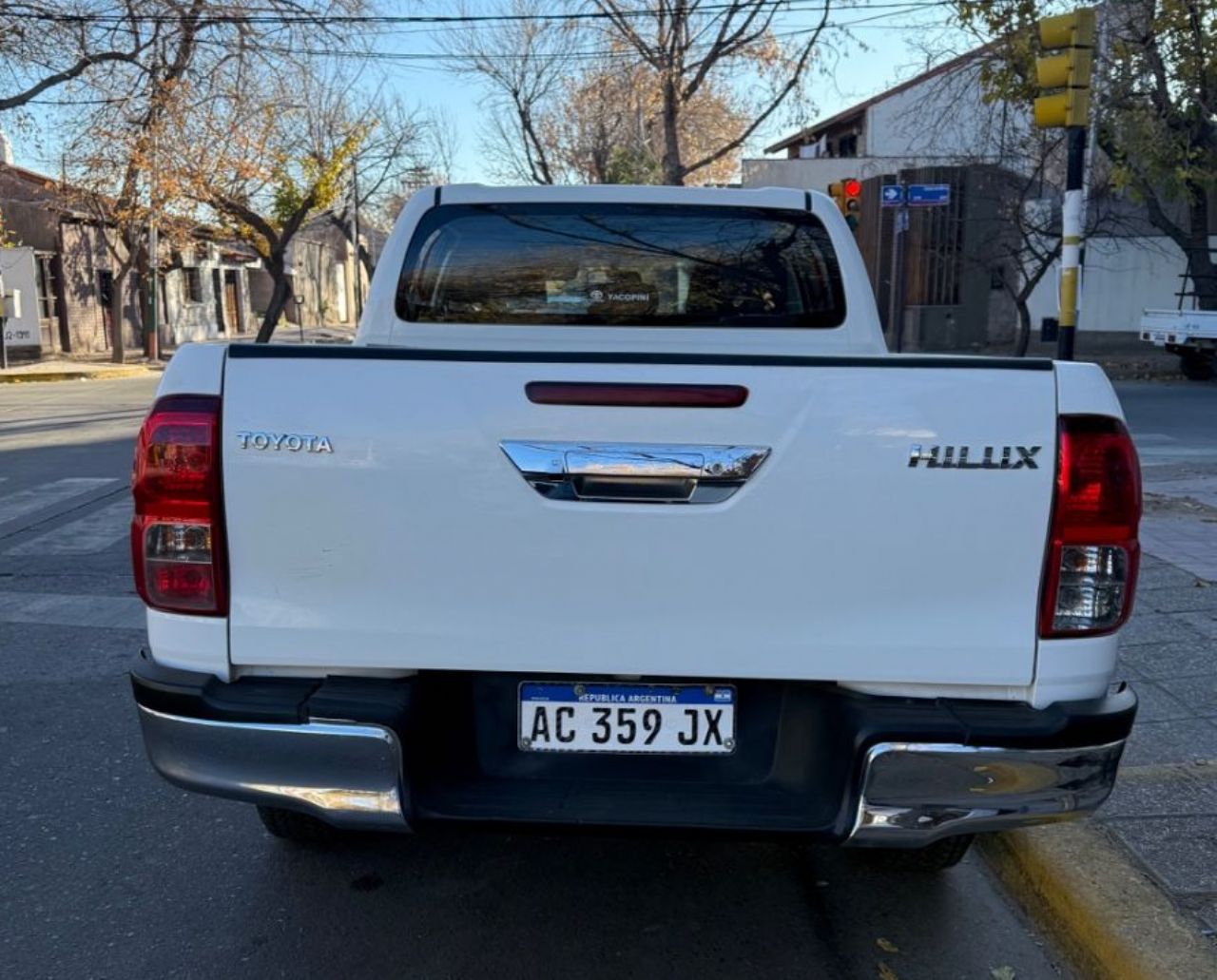 Toyota Hilux Usada Financiado en Mendoza, deRuedas