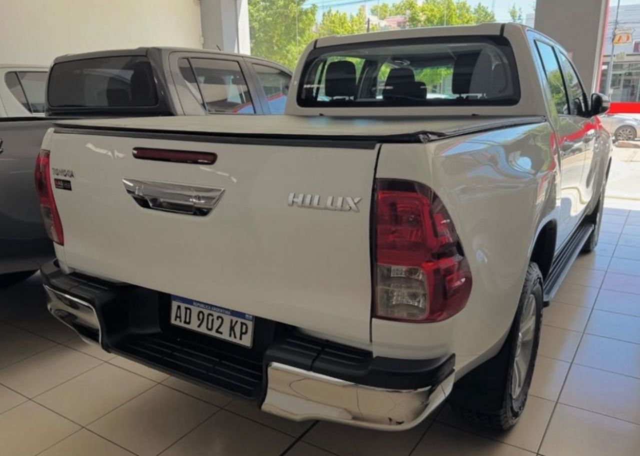 Toyota Hilux Usada en Mendoza, deRuedas