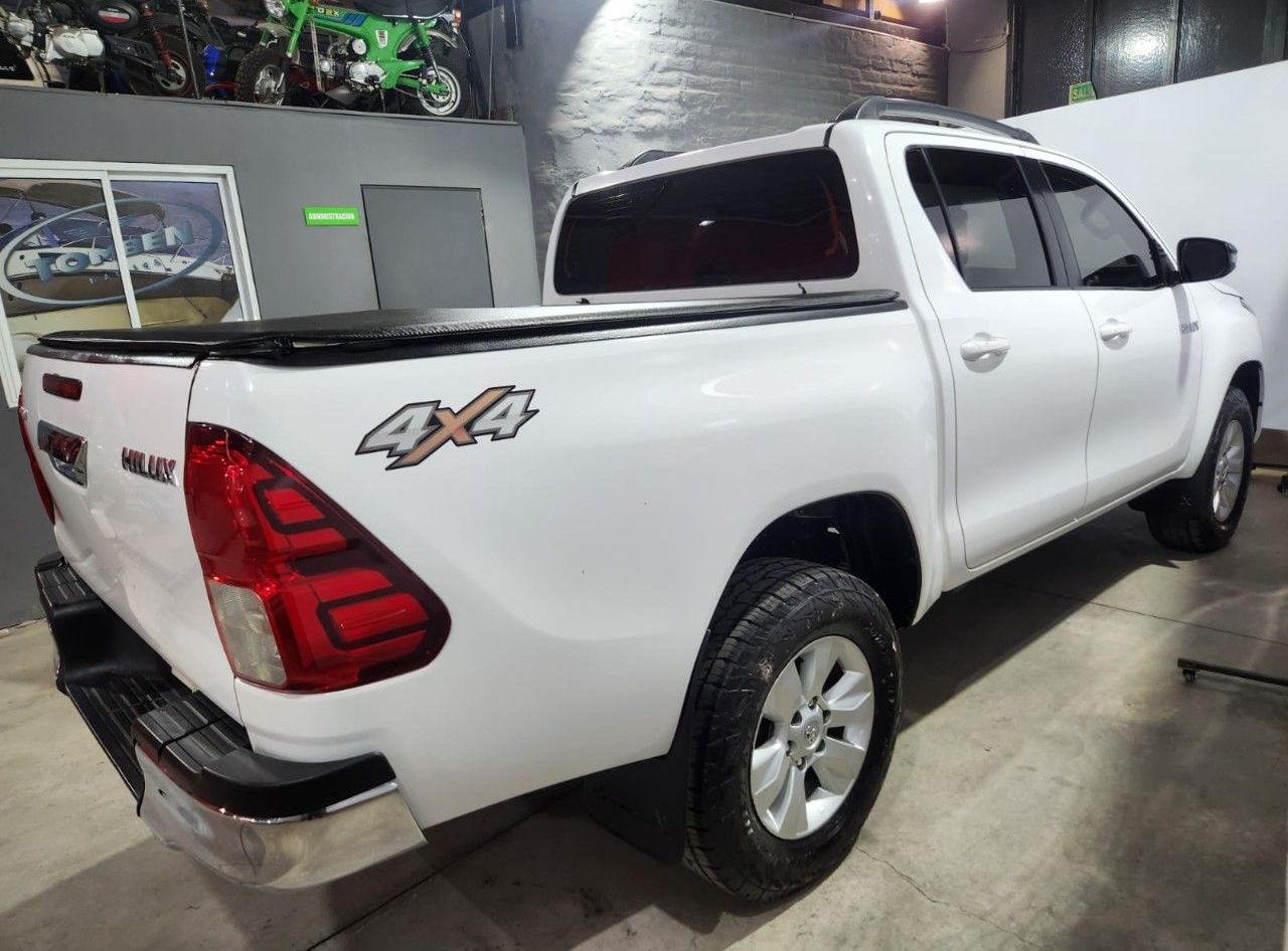 Toyota Hilux Usada en Mendoza, deRuedas