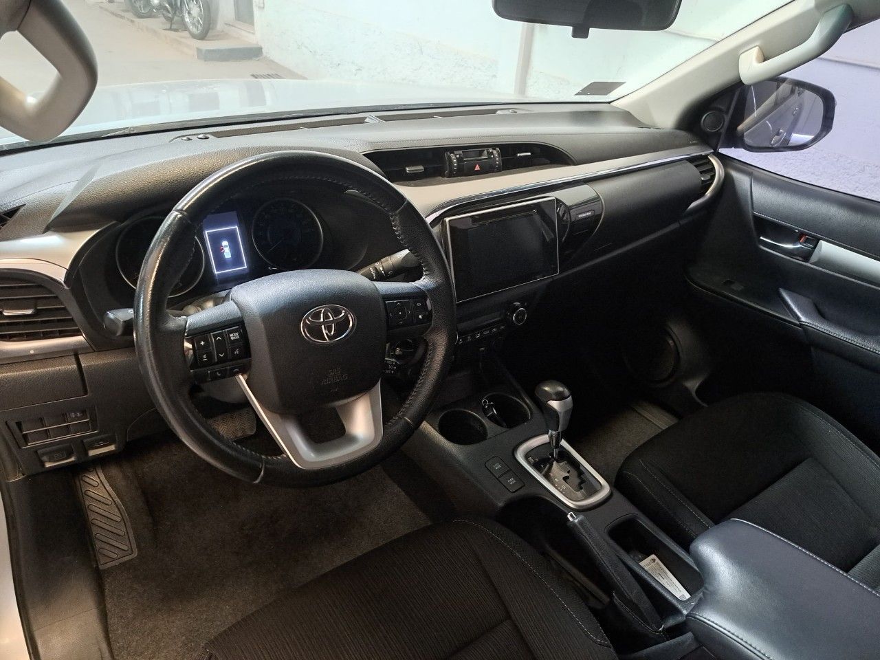 Toyota Hilux Usada Financiado en Mendoza, deRuedas