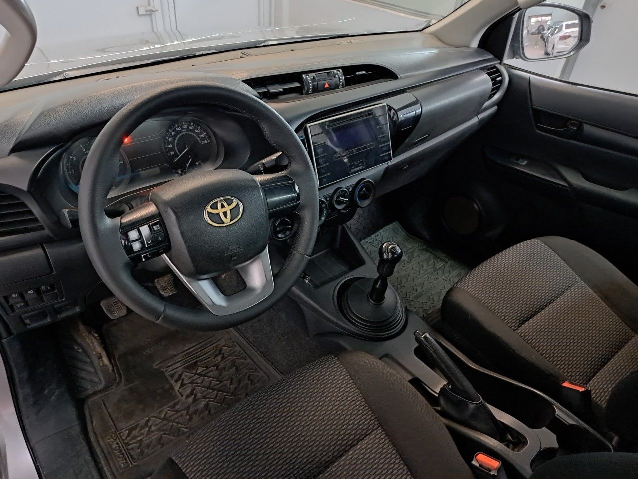 Toyota Hilux Usada Financiado en Mendoza, deRuedas