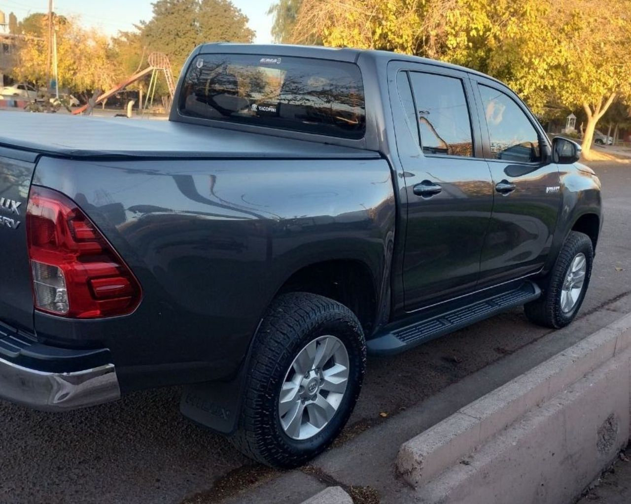Toyota Hilux Usada en Mendoza, deRuedas