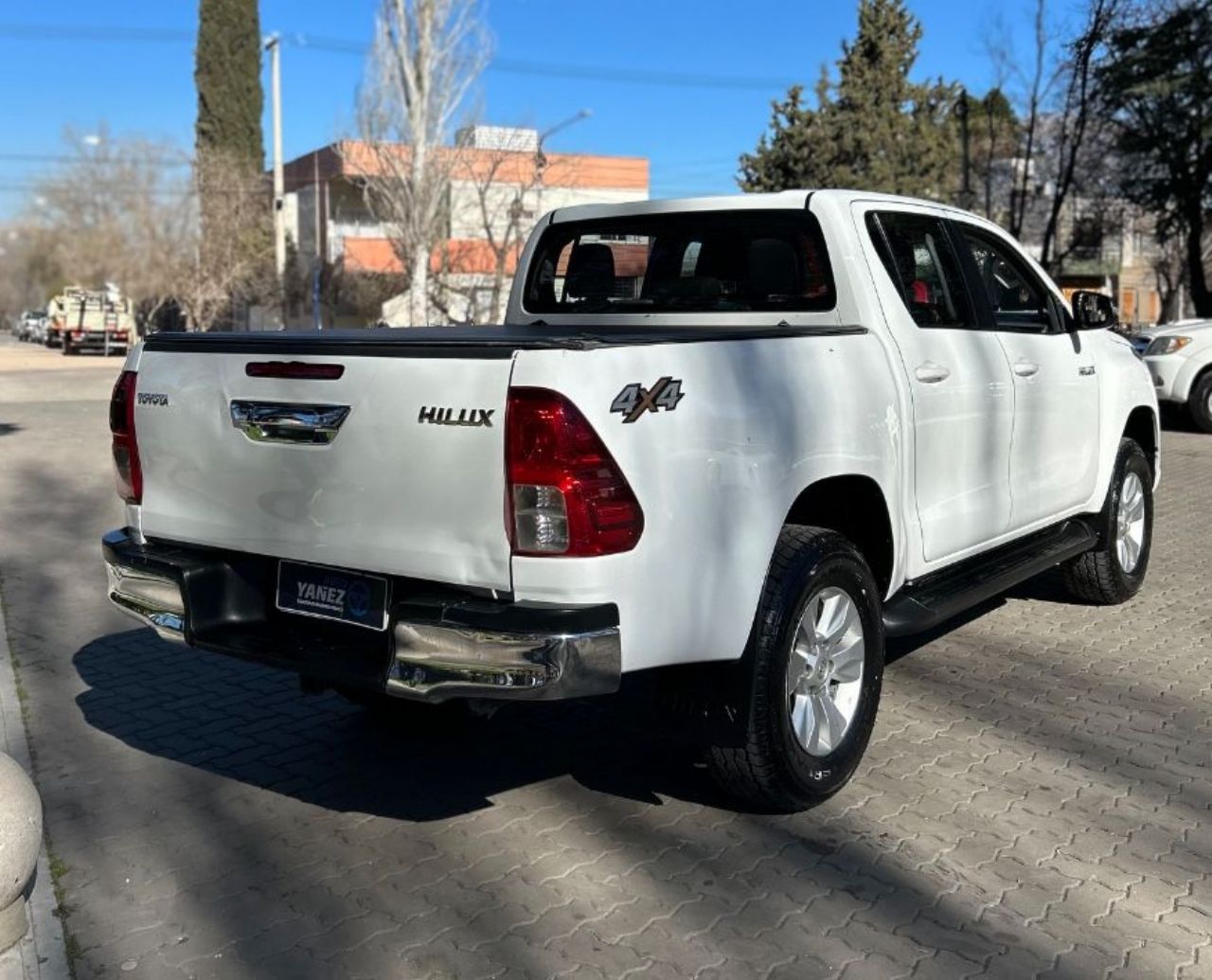 Toyota Hilux Usada Financiado en Mendoza, deRuedas