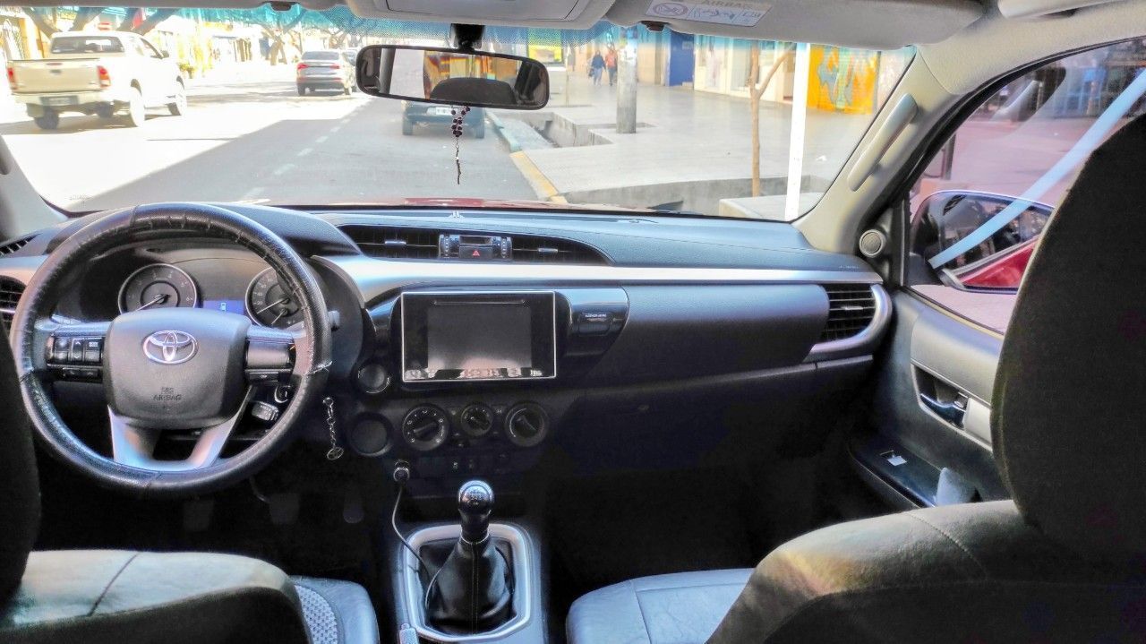 Toyota Hilux Usada en Mendoza, deRuedas