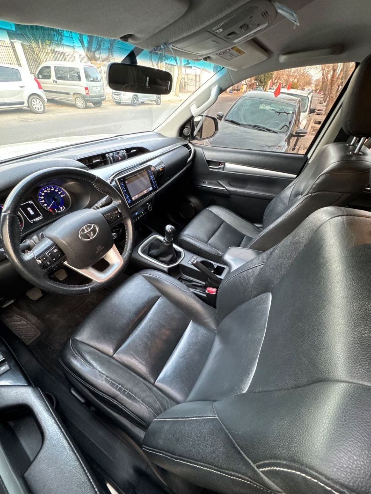Toyota Hilux Usada en Mendoza, deRuedas