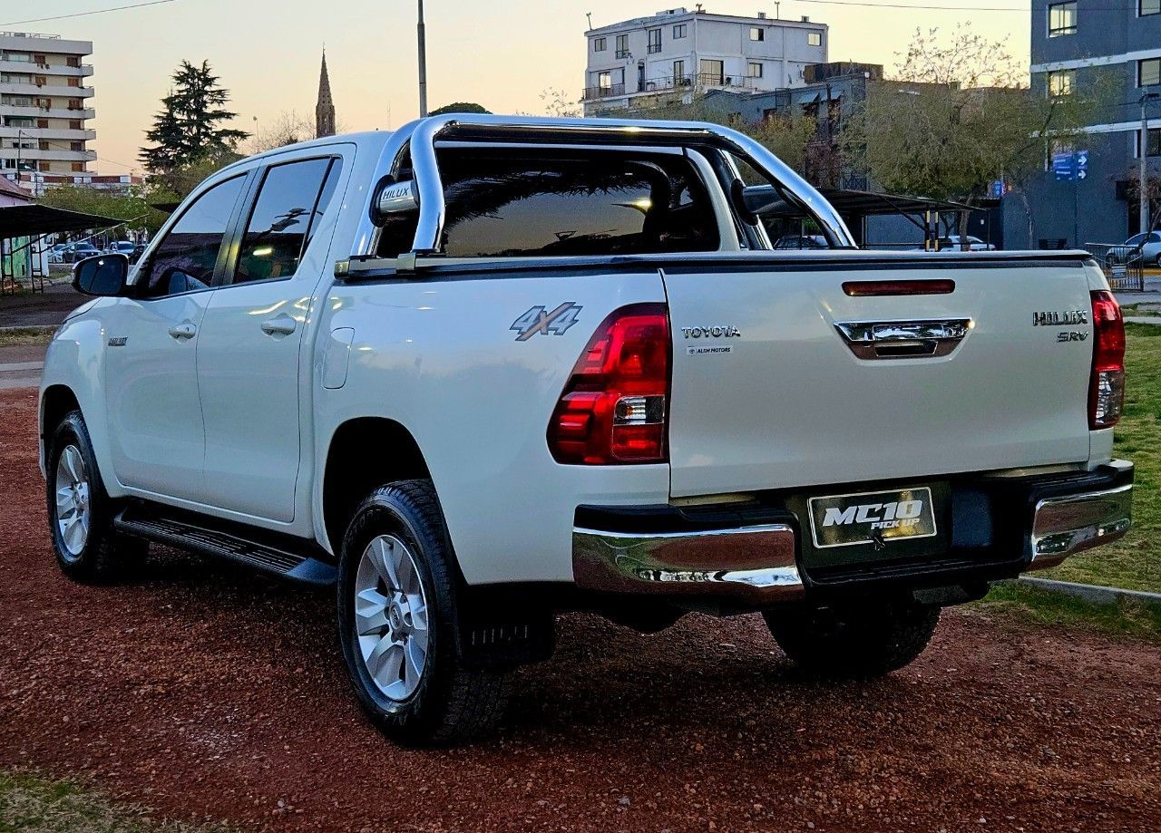 Toyota Hilux Usada Financiado en Mendoza, deRuedas