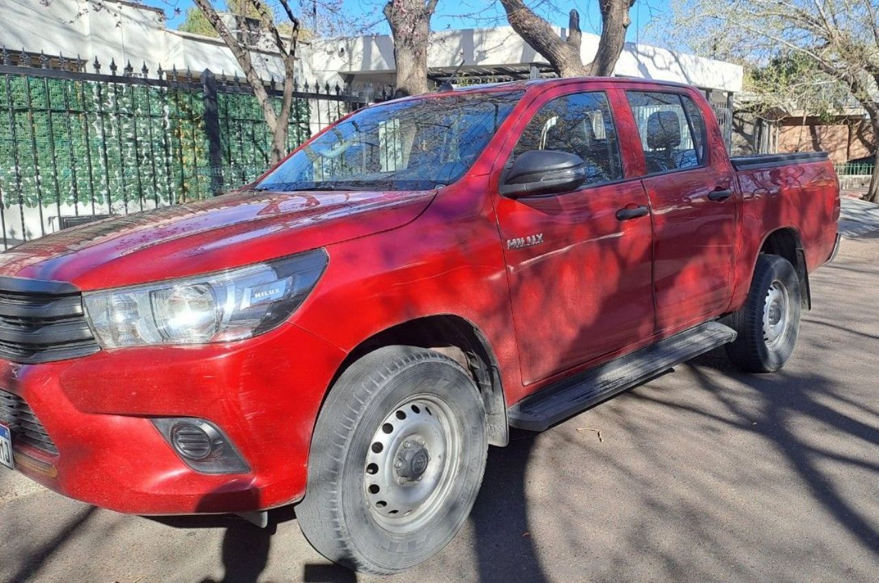 Toyota Hilux Usada en Mendoza, deRuedas