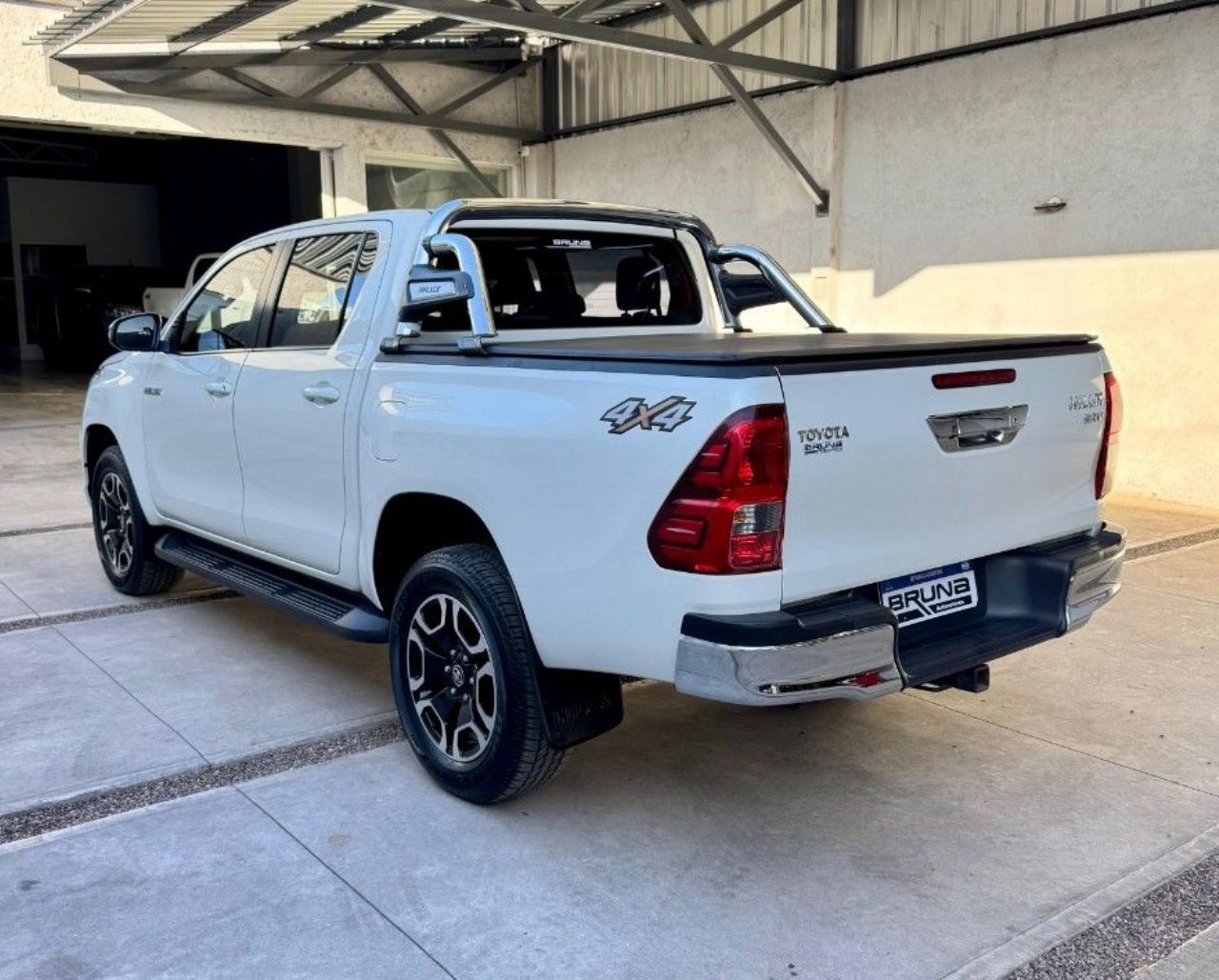 Toyota Hilux Usada Financiado en Mendoza, deRuedas