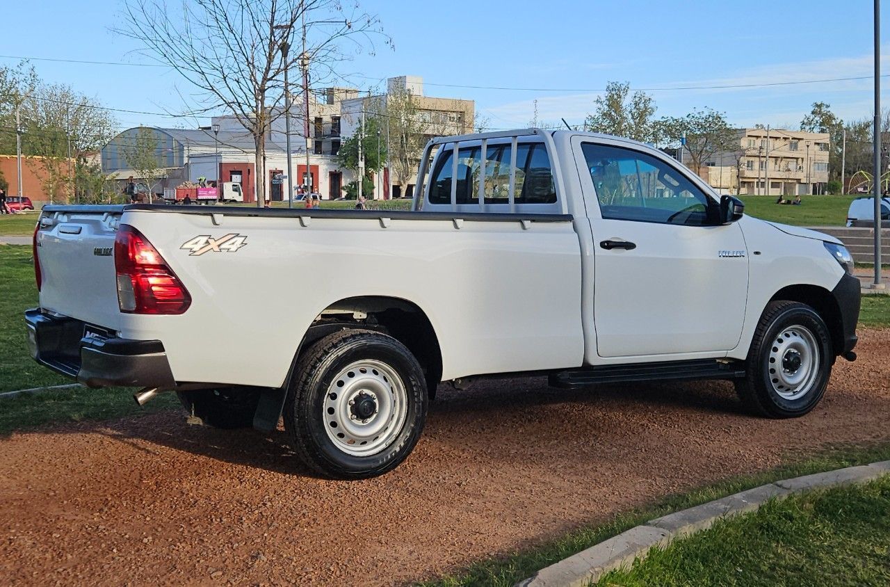 Toyota Hilux Usada Financiado en Mendoza, deRuedas