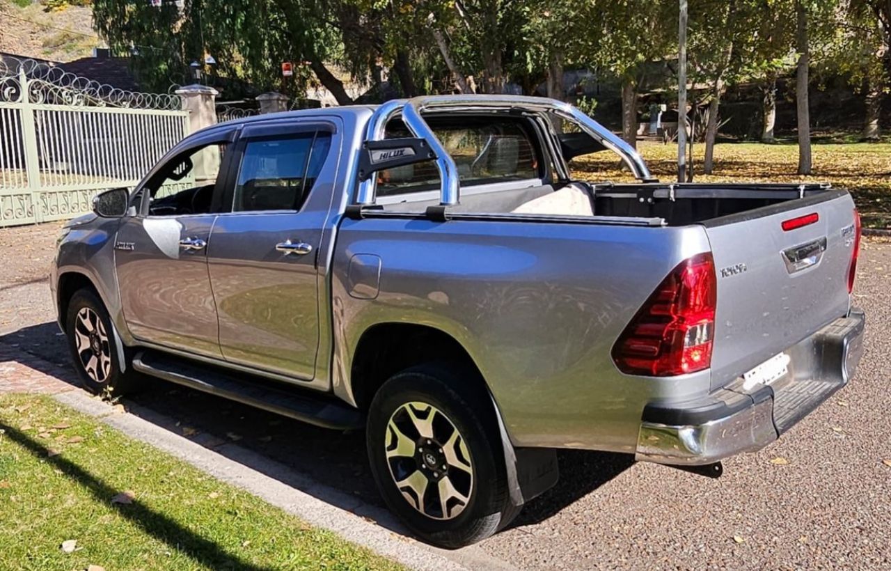 Toyota Hilux Usada en Mendoza, deRuedas