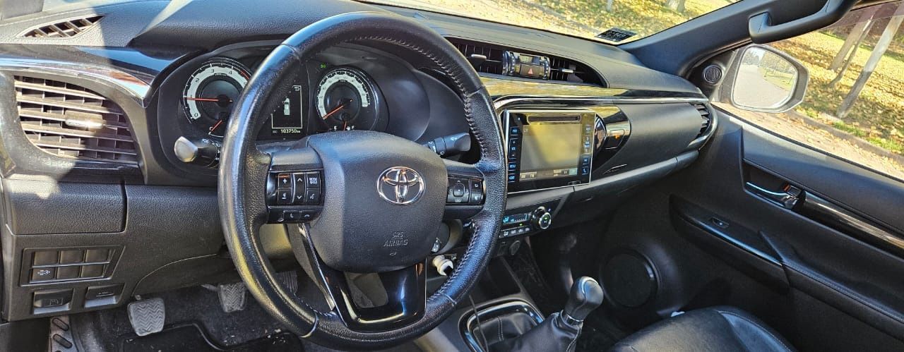 Toyota Hilux Usada en Mendoza, deRuedas