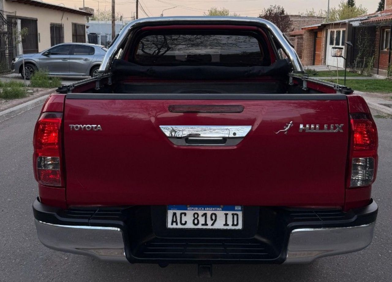 Toyota Hilux Usada en Mendoza, deRuedas