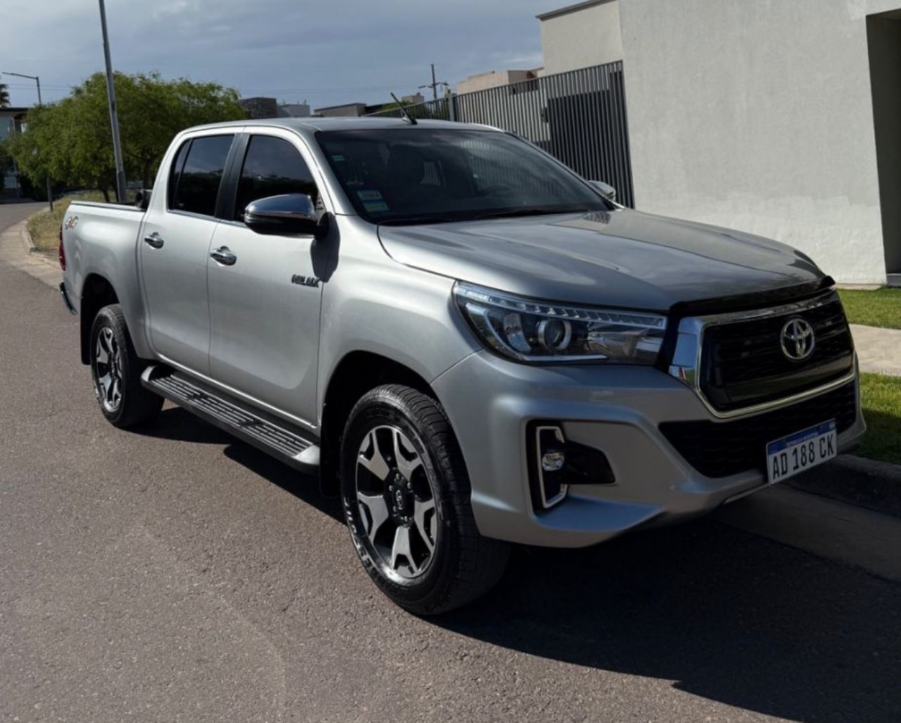 Toyota Hilux Usada en Mendoza, deRuedas