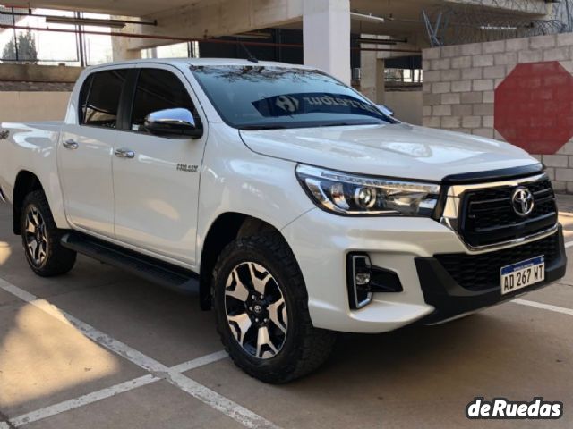 Toyota Hilux Usada en Mendoza, deRuedas