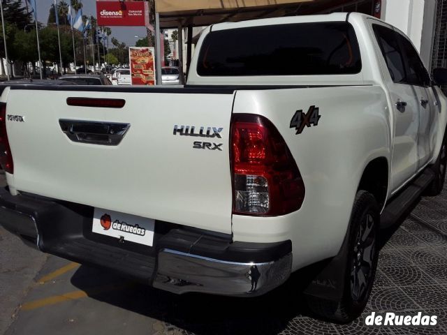 Toyota Hilux Usada en Mendoza, deRuedas